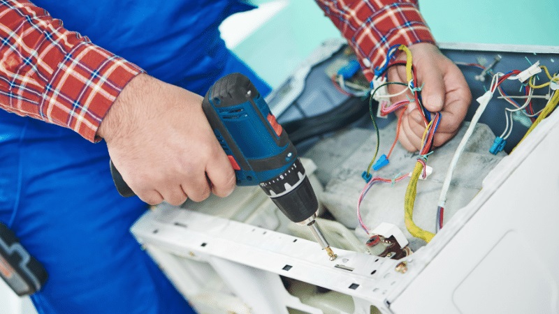 Kırkağaç Fondital Fondital çamaşır makinesi kart tamiri – Su almama arızası orijinal parça ile giderildi. - Teknik servis örneği